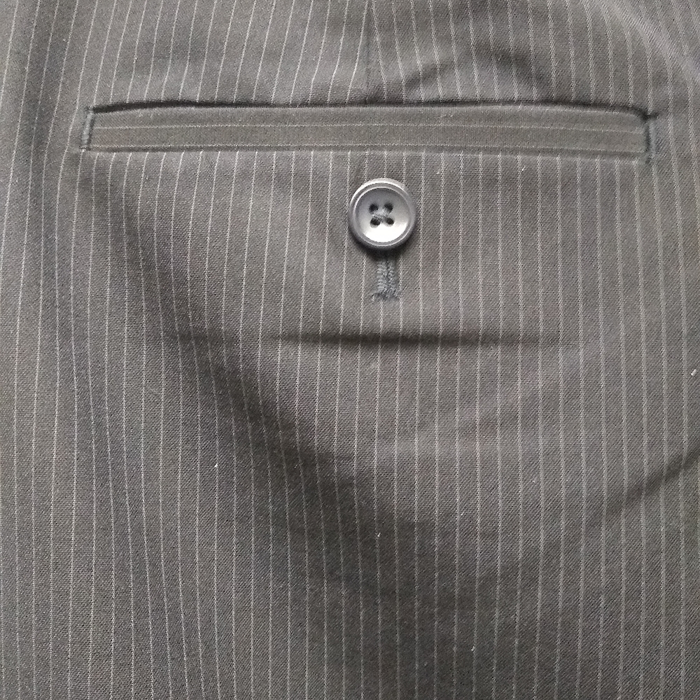 NWT Gap Black and Gray Striped Skirt - Size 0 - Picture 8 of 9